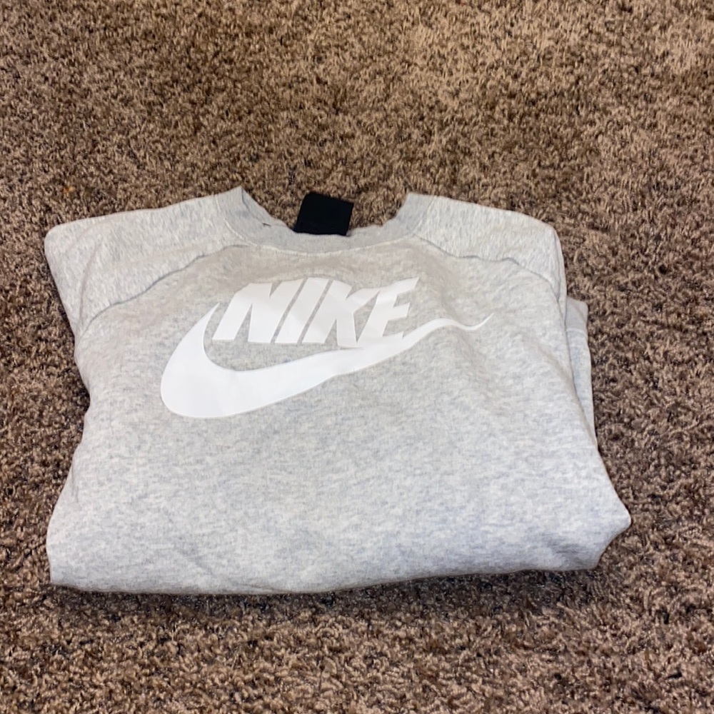 grey nike pullover